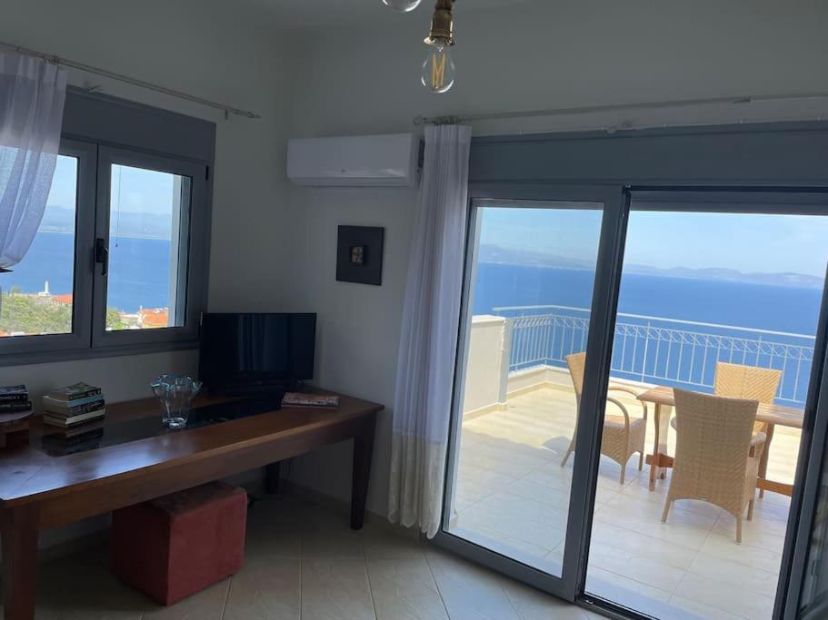 Villa Akoumaros Breeze à Gythio Extérieur photo